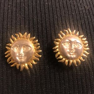 🌟 Sterling silver earrings